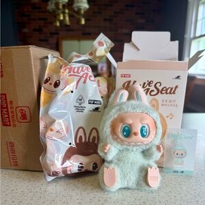 Authentic Labubu - Have A Seat Vinyl Plush - QuQu
